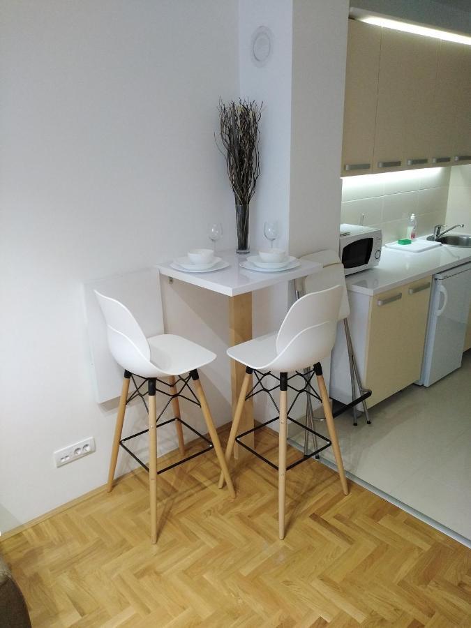 Apartment Frida Belgrado Exterior foto