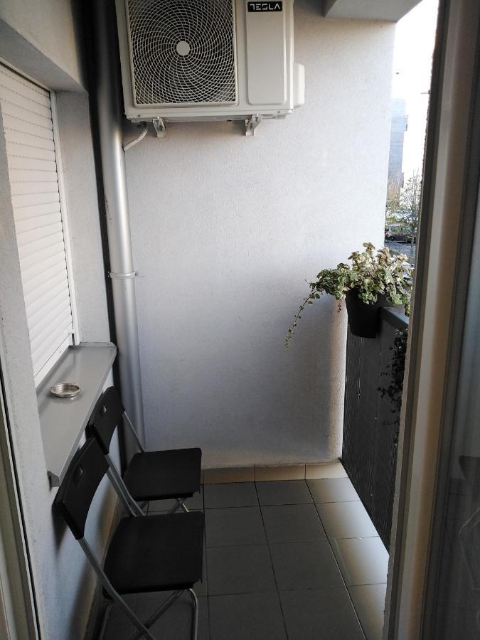 Apartment Frida Belgrado Exterior foto